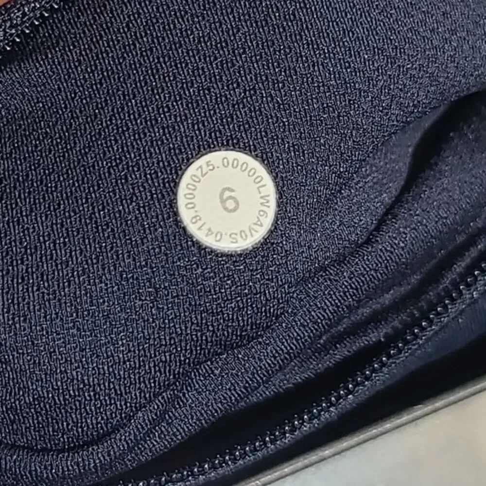 Lululemon Pace Rival Crop Full-On Luxtreme 22" True Navy Sz 6 - Picture 6 of 6